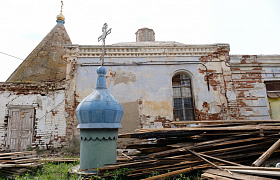 В Астрахани Игорь Бабушкин проинспектировал строительство храмов