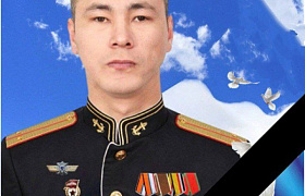 В Астраханской области семье погибшего бойца СВО передали Орден Мужества