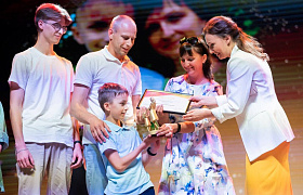 В Астрахани стартовал приём заявок на всероссийскую премию «Особенное счастье»