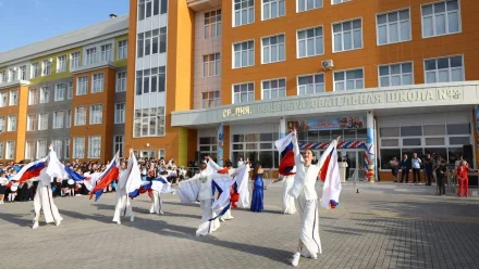 За год в Астраханской области построили 4 детсада и 2 школы