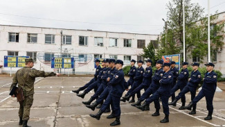 Призывники из Астраханской области служат в роте молодого пополнения