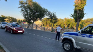 Движение на Набережной Приволжского затона в Астрахани восстановлено