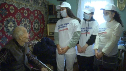 Астраханские волонтёры-медики помогают ветеранам на самоизоляции