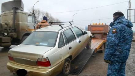 Астраханские приставы в рейдах на мостах собрали более 210 тысяч рублей с должников