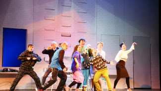 В астраханском драмтеатре показывают спектакль «Малыш и Карлсон» в новом прочтении