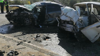 В ДТП в Астраханской области погибли 2 человека 