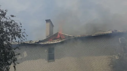 В Советском районе Астрахани ликвидирован крупный пожар