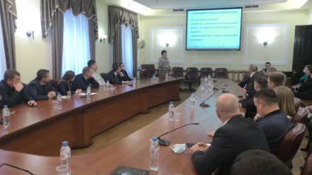 Планы развития Астрахани обсудила Мария Пермякова с депутатами