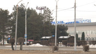 Астраханцы возмущены отсутствием бесплатной парковки у аэропорта