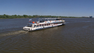 Астраханские речные трамвайчики переходят на осенний график работы