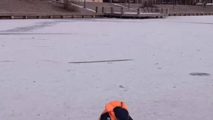 В Астрахани спасатели снова напоминают об опасности выхода на лёд