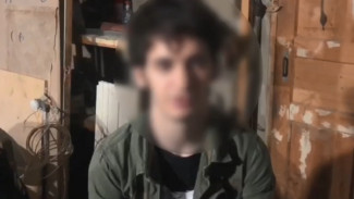 В Астрахани задержали парня, забиравшего у пенсионеров деньги для мошенников