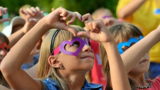 Астраханцы смогут получить кешбэк за путёвки в детские лагеря