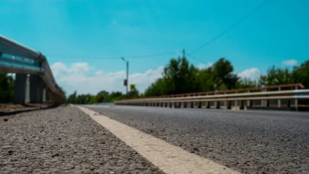 В Астраханской области привели к нормативу 10 км федеральной трассы