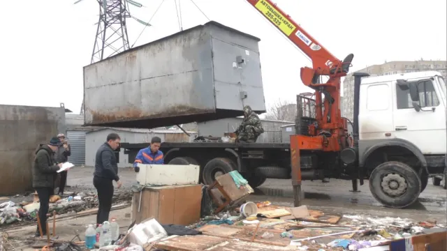 С начала года в Советском районе Астрахани убрали 216 незаконных гаражей