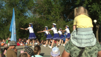 В Астрахани начало летних каникул отметили фестивалем-концертом 