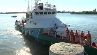В Астрахань на учения прибыл пограничный корабль из Казахстана
