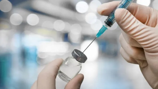 До конца недели в Астрахань поступит 2 тысячи доз вакцины от бешенства