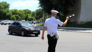В Астрахани водителей такси штрафуют за несоблюдение масочного режима