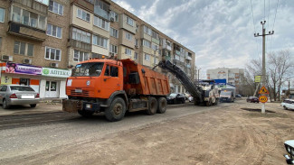 В Астрахани на улице Хибинской стартовал ремонт