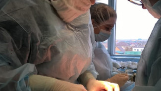 В Астрахани врачи провели сложную операцию и спасли две жизни