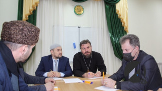 В Астрахани создали общественный штаб по оказанию гуманитарной помощи беженцам