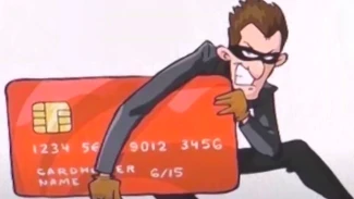 Двойной обман: мошенники предложили астраханке защитить более 700 тыс. рублей от мошенников