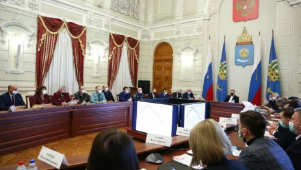 В Астрахани в торговых центрах могут ввести бессрочную проверку QR-кода