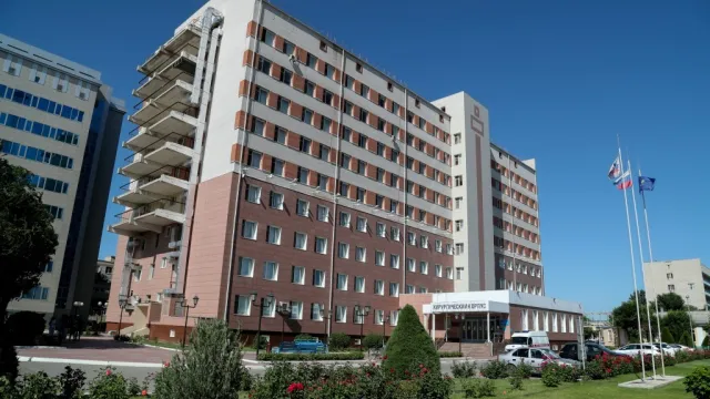 Александровская больница поэтапно возвращается к штатному режиму работы