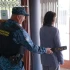 За полгода астраханцы пытались пронести в суды 1217 запрещенных предметов 
