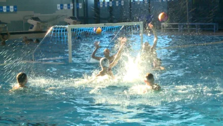 Астраханские ватерполисты уверенно стартовали в первенстве России