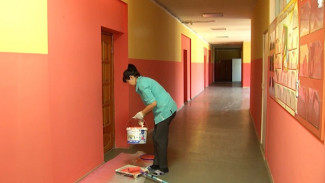 В Астрахани началась подготовка школ к новому учебному году