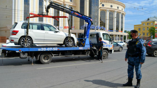 В Астрахани у 7-х водителей изъяли автомобили и телефоны из-за долгов 