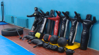 Астраханская спортшкола приобрела новый инвентарь по федеральному проекту