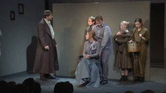 В Астраханском ТЮЗе представят премьеру спектакля "Последние" 