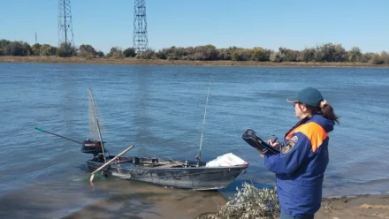 В Ленинском районе Астрахани утонул пожилой рыбак