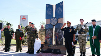 В Астрахани открыли памятник бойцам спецназа и разведки