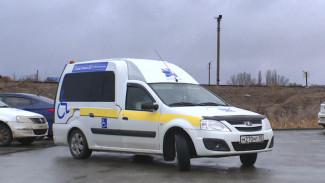 В Наримановском районе астраханским соцработникам выделили новый транспорт