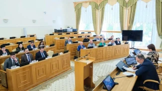 В Астраханской области главам районов поручили создать рабочие места для ветеранов СВО