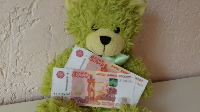 Астраханские семьи с детьми получат выплаты раньше срока