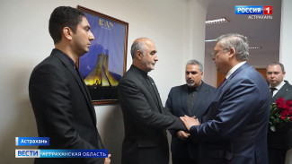 В Астрахани открыли книгу памяти в связи с трагедией в Иране