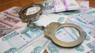 Замглавы администрации Володарского района предстанет перед судом