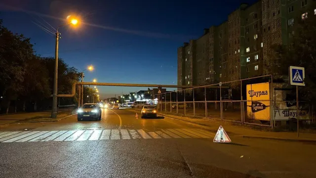 В Астрахани автоледи сбила двух девочек