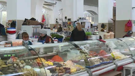 В Астрахани снизился ажиотажный спрос на социально значимые продукты