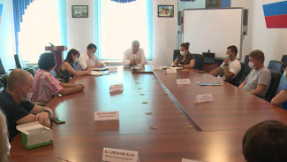 Леонид Огуль встретился со спортивным сообществом