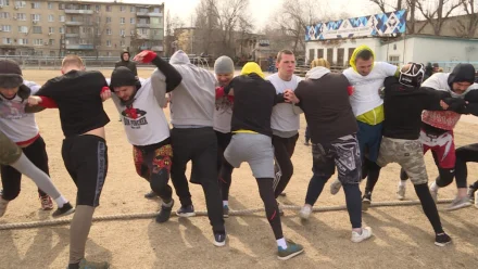 Астраханские активисты провели кулачные бои в масленичную неделю