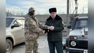 Астраханские таможенники передали конфискованные иномарки на 5 млн рублей в зону СВО