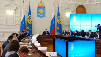 В Астрахани обсудили вопрос оказания медпомощи жителям в пандемию