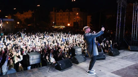 В Астрахани 8,5 тысяч человек посетили концерт “Zа Россию”