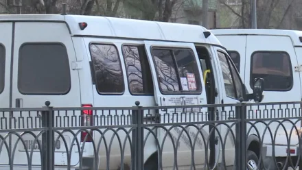 В Астрахани жители Зацаревья жалуются на работу общественного транспорта